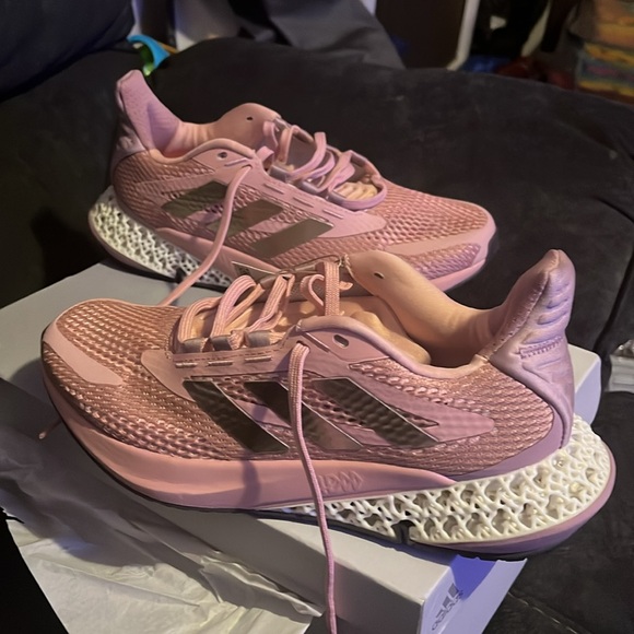 Very nice - Picture 3 of 4